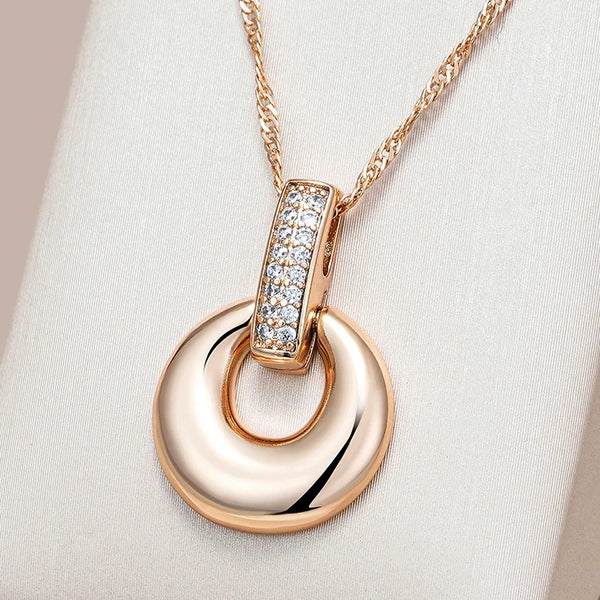 Glossy Geometry Round Necklace