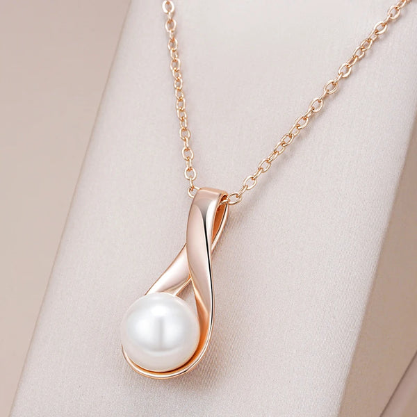 Amelia Necklace